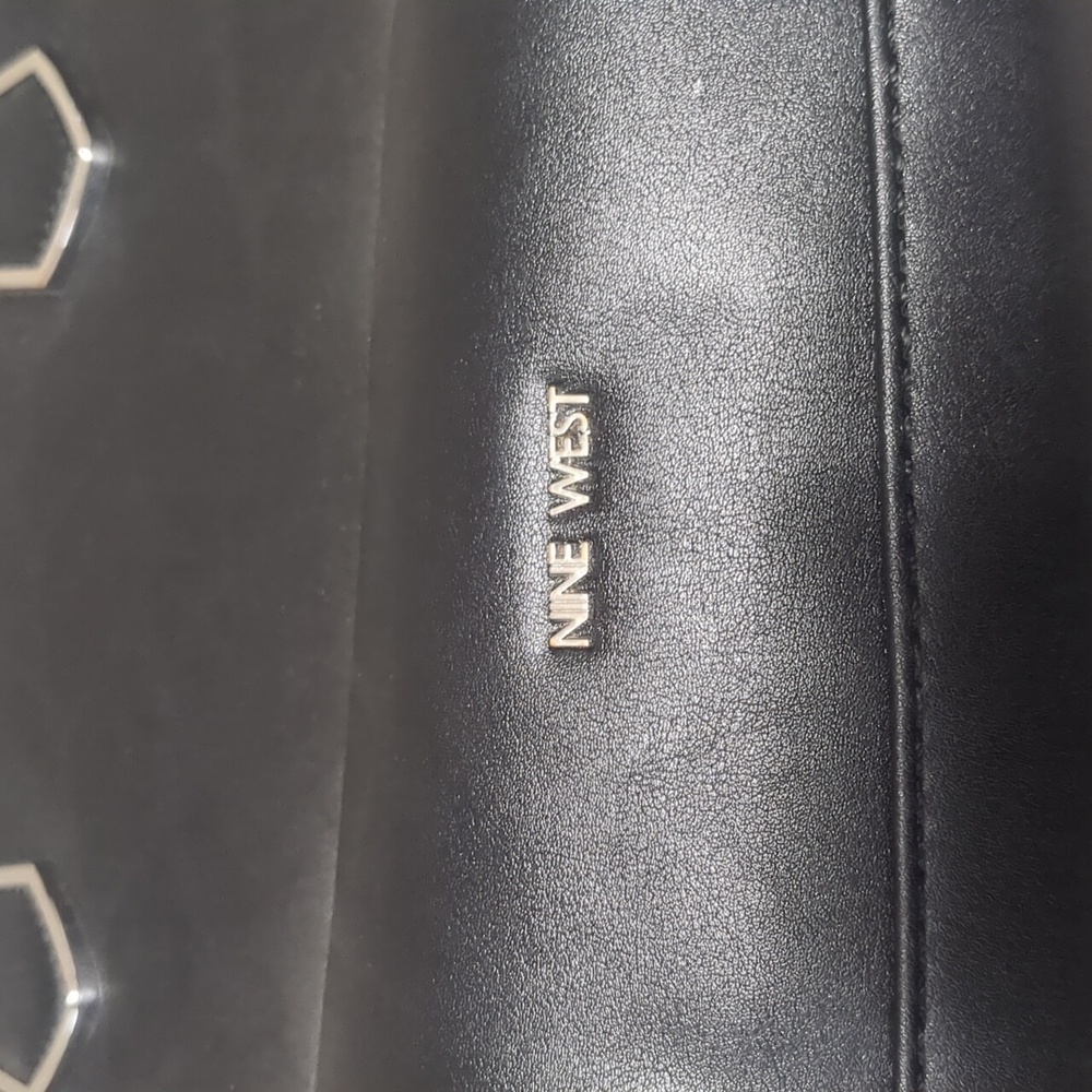 Black Nine West Purse - Picture 2 of 15